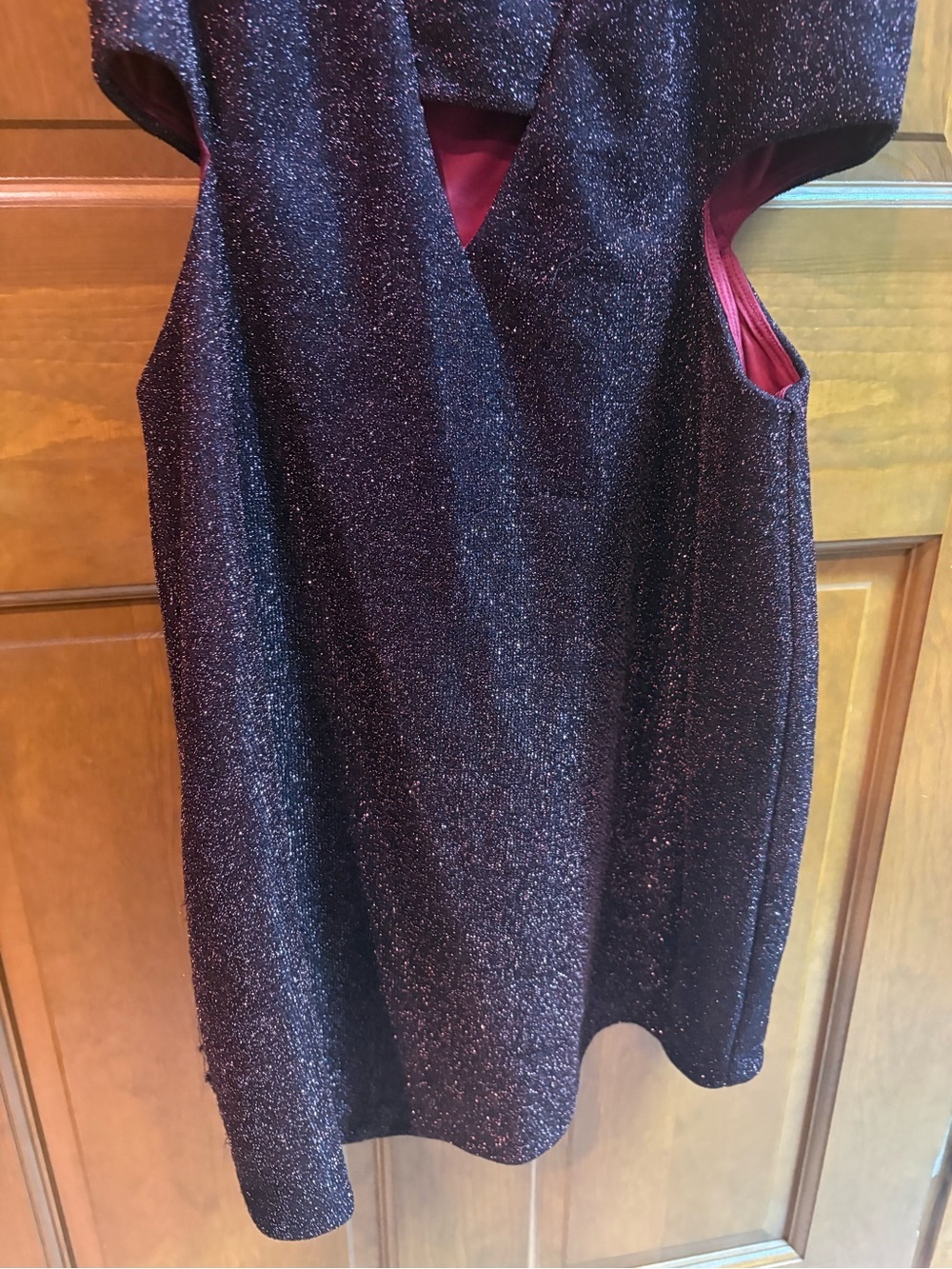 Express Women’s Maroon Burgundy Glitter Cut Out Bodycon Mini Dress Size 10 - Picture 6 of 8